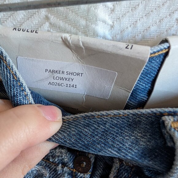 NWT Agolde Parker Denim Shorts Low Key Wash Size 27 Blue Jean Shorts cutoffs - Picture 10 of 11